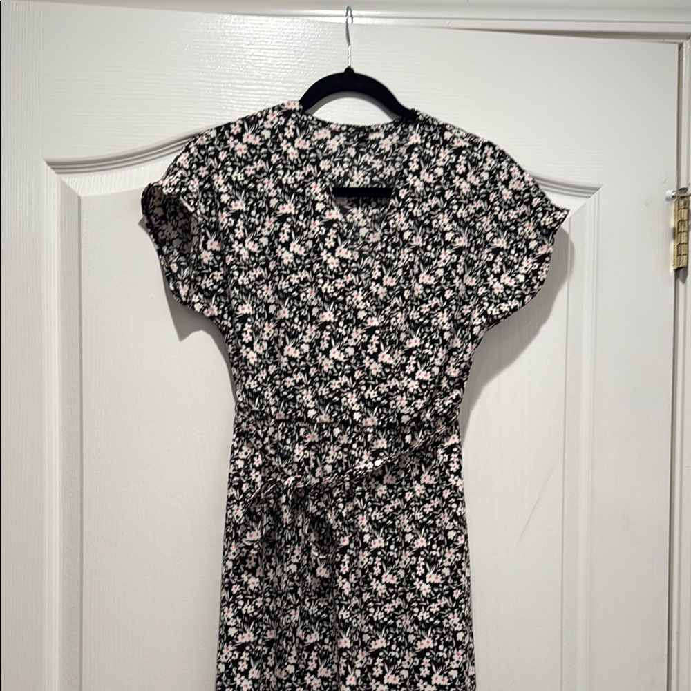 Uniqlo XXS Floral Black and White Dress